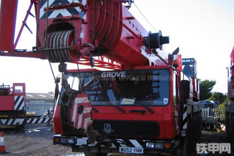 马尼托瓦克GMK5100起重机整机外观