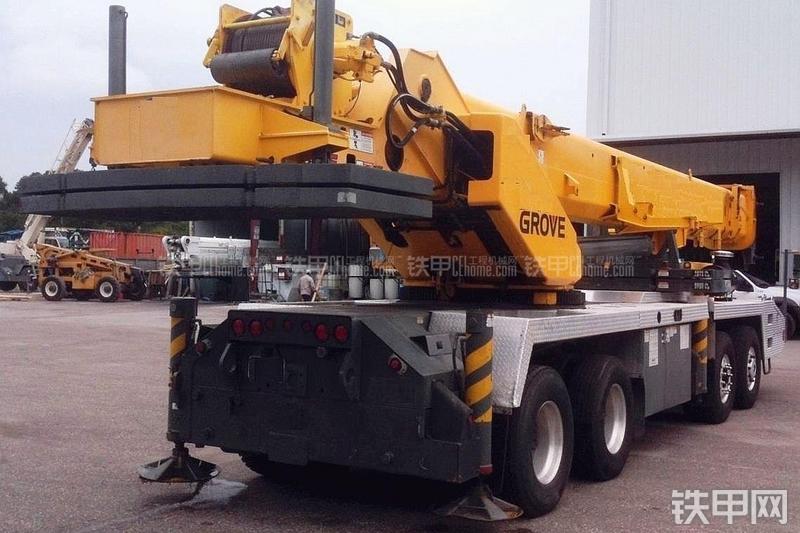 马尼托瓦克TMS800E起重机整机外观