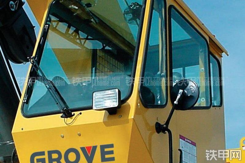 马尼托瓦克RT700E起重机局部