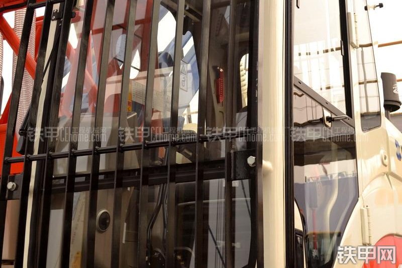 中联重科ZDG450连续墙抓斗局部