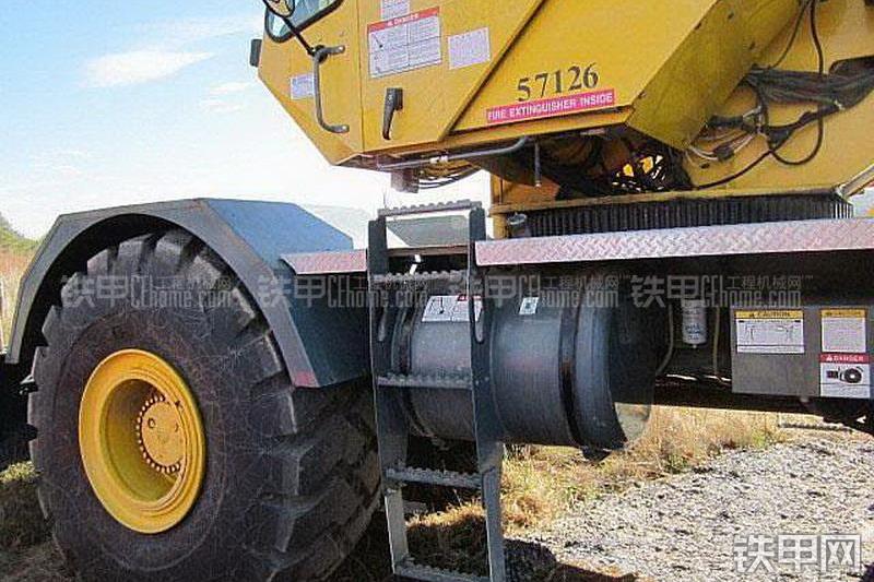 马尼托瓦克RT700E起重机局部