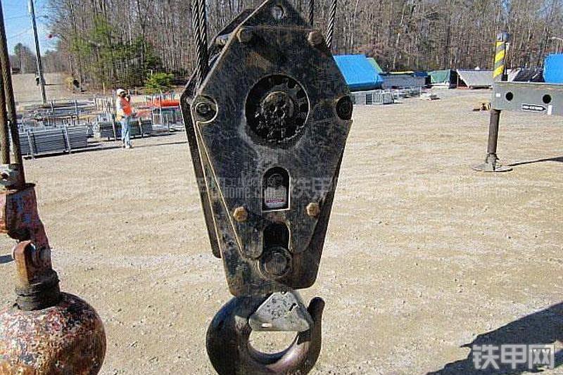 马尼托瓦克RT700E起重机局部