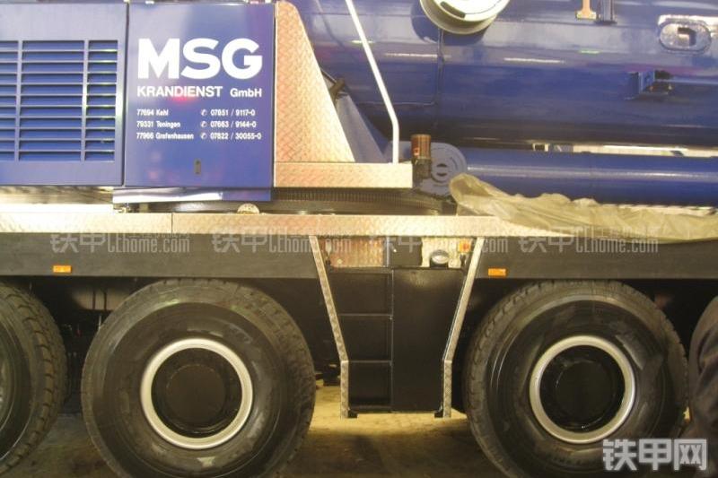 马尼托瓦克GMK6400起重机局部