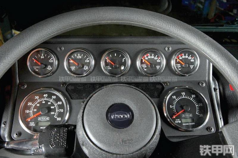 马尼托瓦克TM500E-2起重机局部