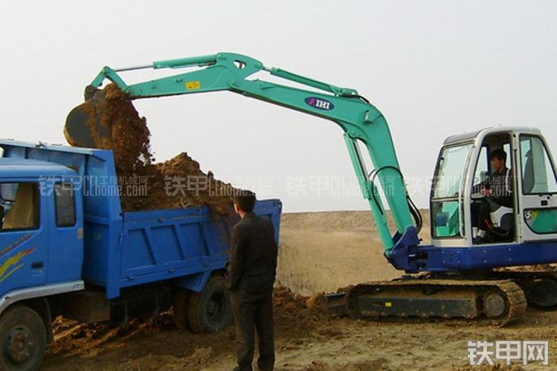 石川岛IHI 65NS挖掘机整机外观