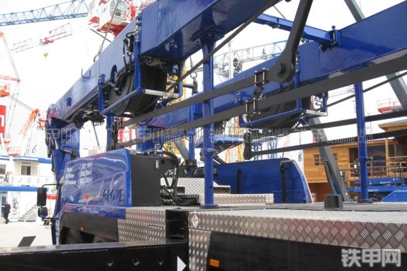 马尼托瓦克GMK6400起重机局部