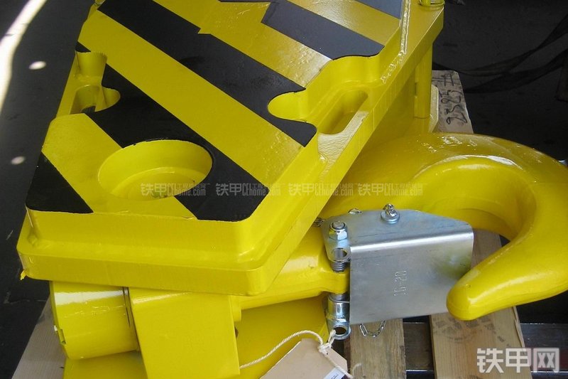 马尼托瓦克TM500E-2起重机局部