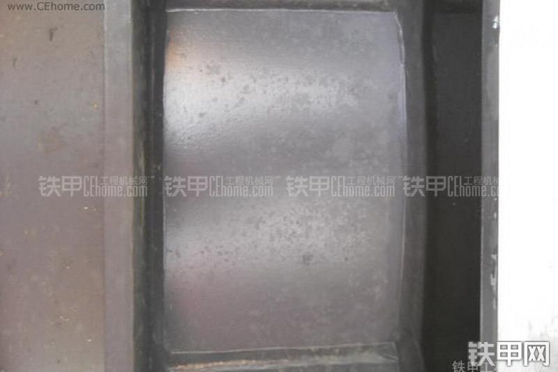 山东临工LG6150挖掘机整机外观