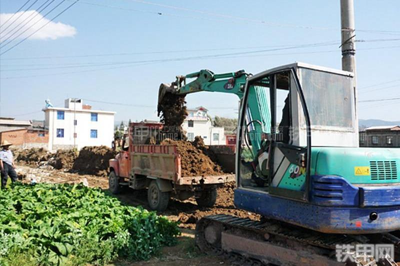 石川岛IHI 65NS挖掘机整机外观