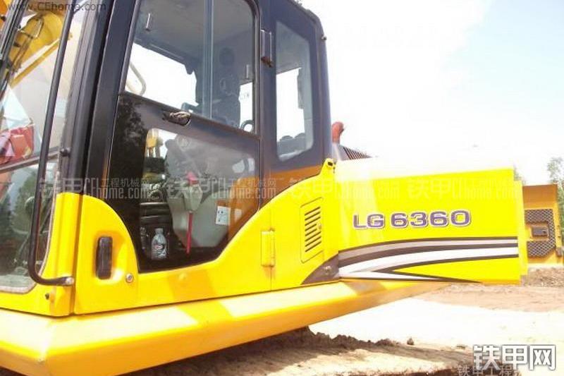 龙工LG6360挖掘机整机外观