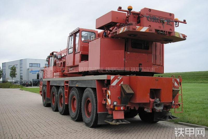 马尼托瓦克GMK5100起重机整机外观