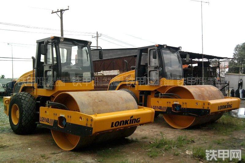 龙工LG514B机械驱动压路机整机外观