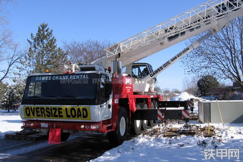 马尼托瓦克GMK5100起重机整机外观