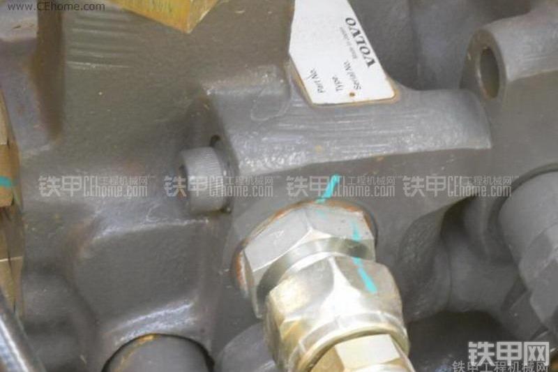 山东临工LG6150挖掘机整机外观