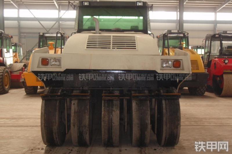 洛阳路通LTP1016压路机整机外观