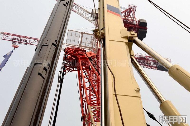 中联重科ZR280C旋挖钻整机外观