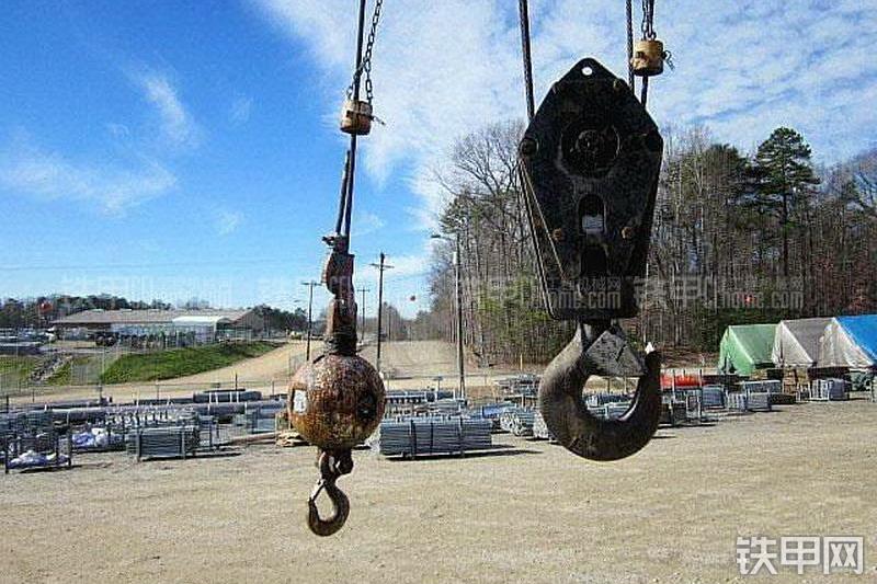 马尼托瓦克RT700E起重机局部