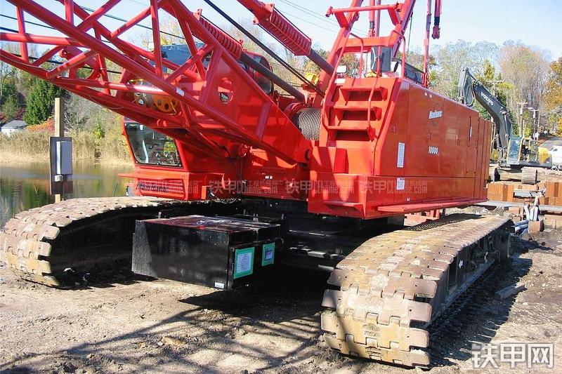 马尼托瓦克10000型起重机整机外观