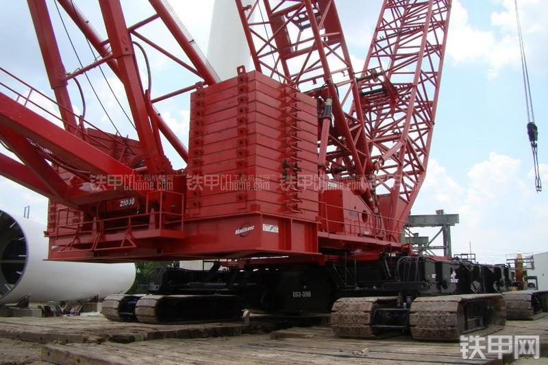 马尼托瓦克21000型起重机局部