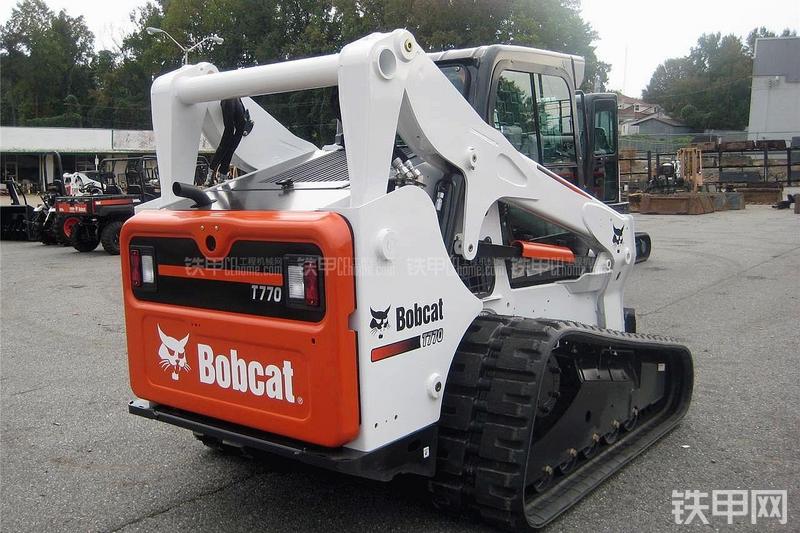 山猫T770滑移装载机整机外观
