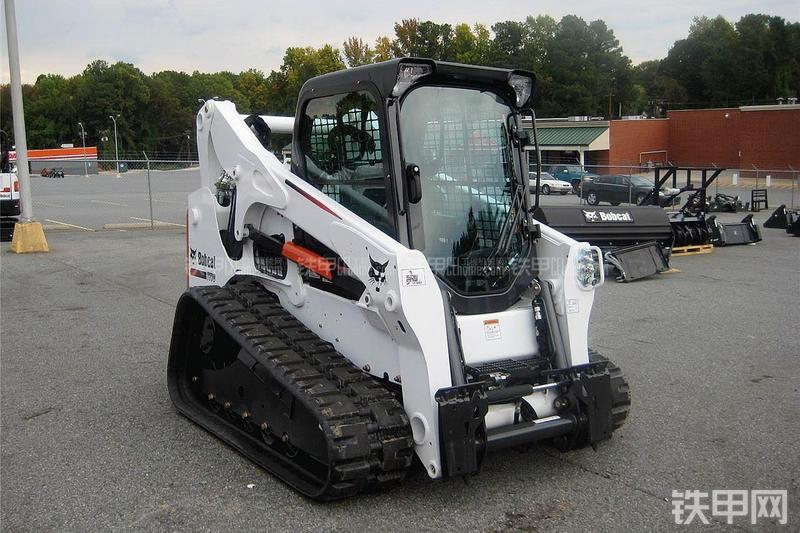 山猫T770滑移装载机整机外观