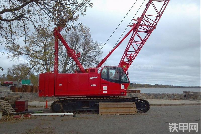 马尼托瓦克10000型起重机整机外观