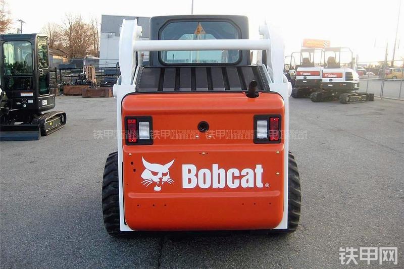 山猫S185滑移装载机整机外观