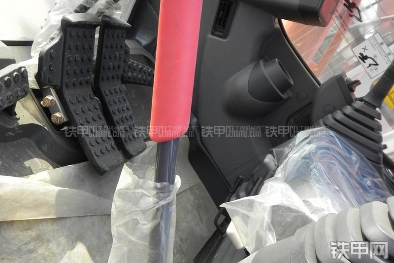 日立ZX250LC-3G挖掘机局部