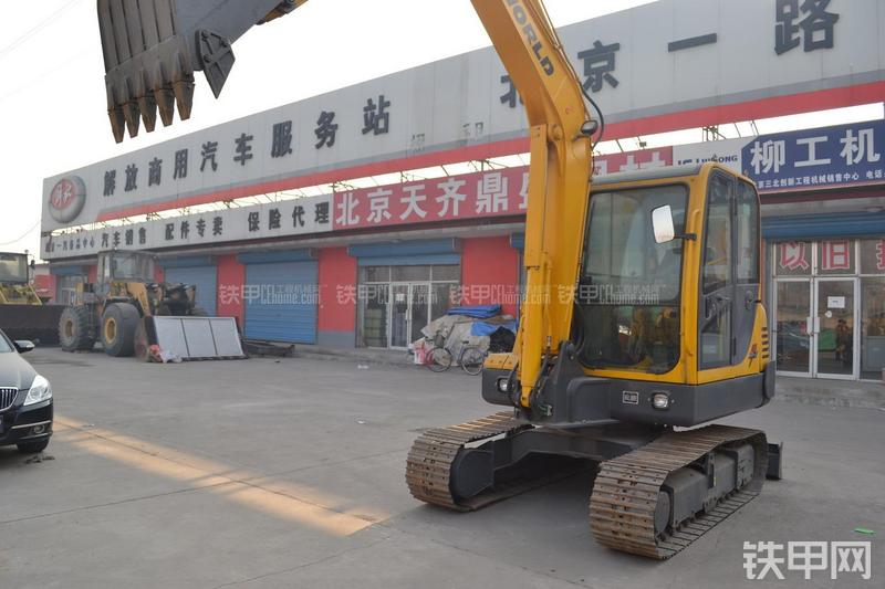 沃得重工W260-7挖掘机整机外观