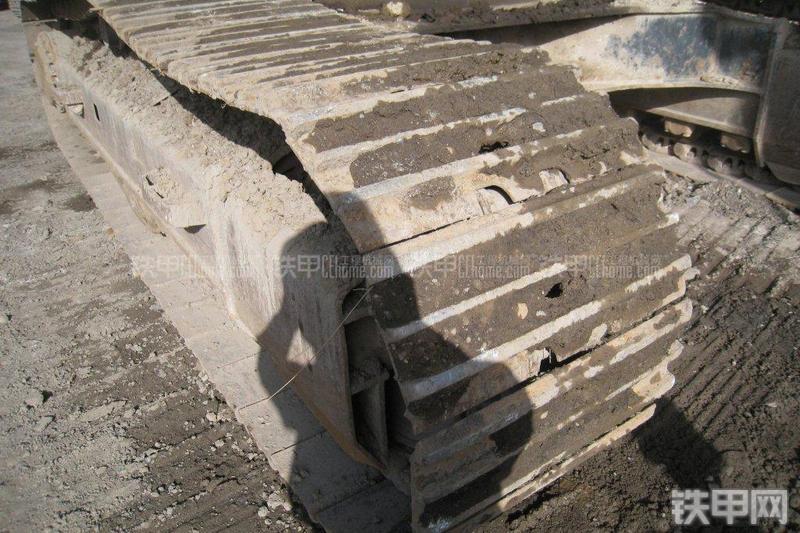 卡特彼勒330BL挖掘机局部