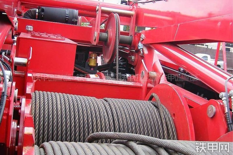 马尼托瓦克999型起重机局部