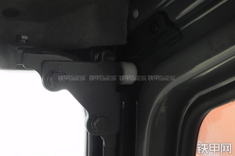 日立ZX250LC-3G挖掘机局部