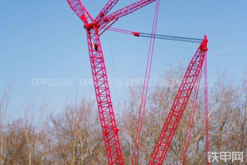 马尼托瓦克18000型起重机整机外观