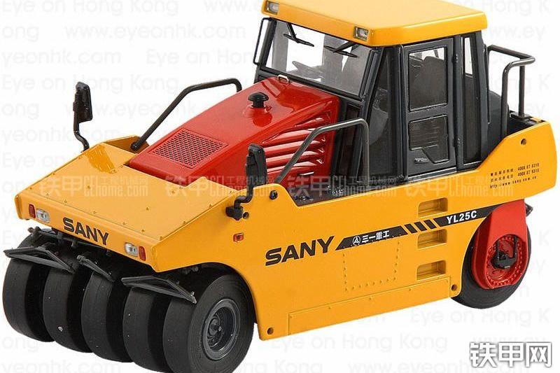 三一重工YL25C压路机整机外观