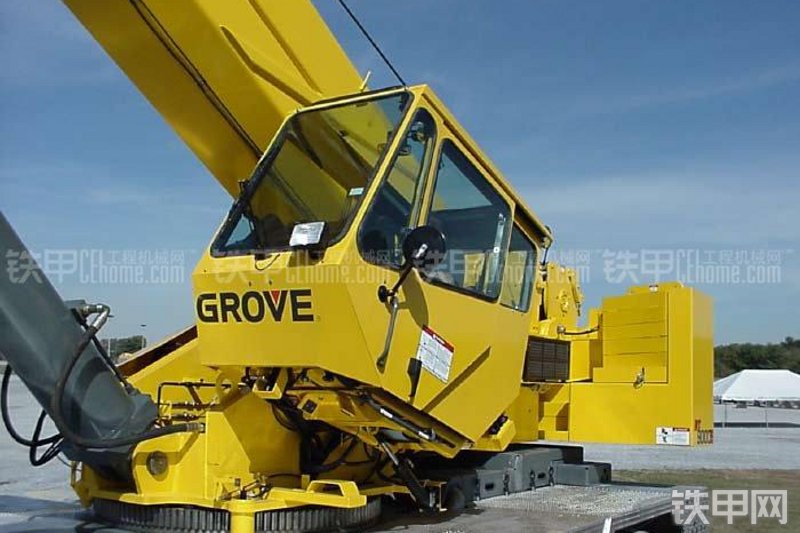 马尼托瓦克RT9130E起重机局部