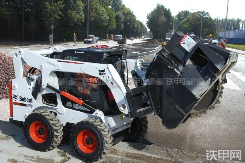 山猫S650滑移装载机其他