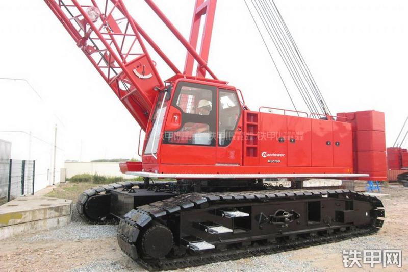 马尼托瓦克MLC100起重机整机外观