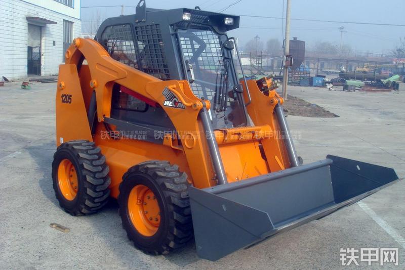 威肯GM1205滑移装载机整机外观