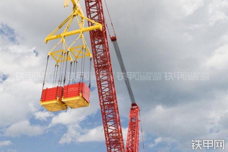 马尼托瓦克31000型起重机整机外观