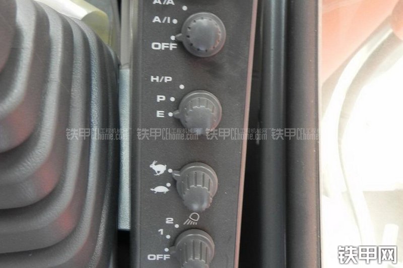 日立ZX250LC-3G挖掘机局部