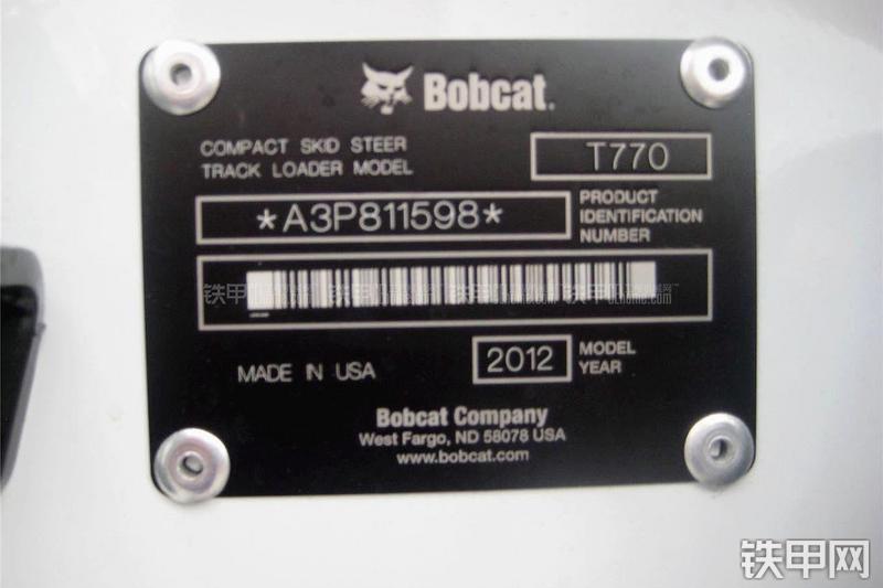 山猫T770滑移装载机局部