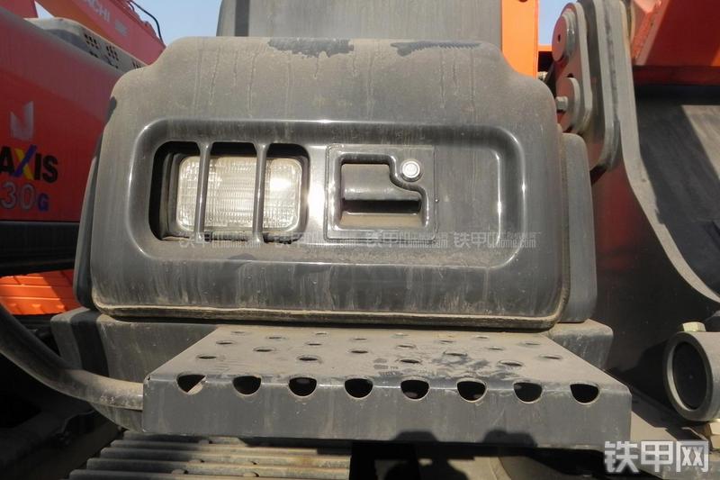 日立ZX250LC-3G挖掘机局部