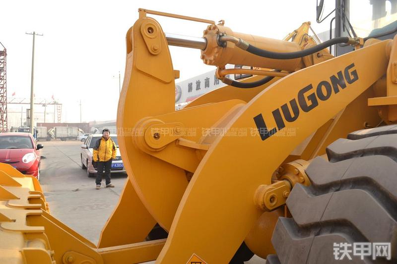 柳工CLG855N装载机局部