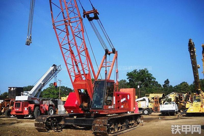 马尼托瓦克222型起重机整机外观