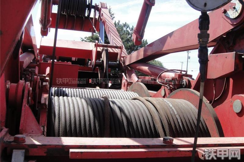 马尼托瓦克999型起重机局部