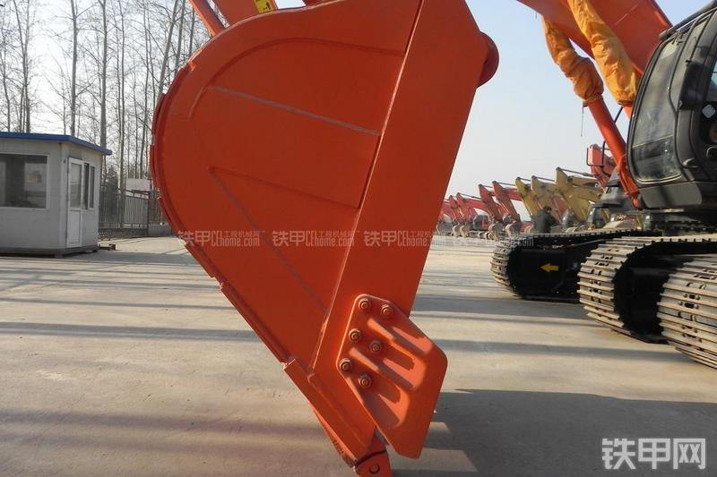 日立ZX250LC-3G挖掘机局部