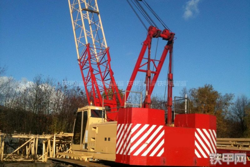 马尼托瓦克222型起重机整机外观