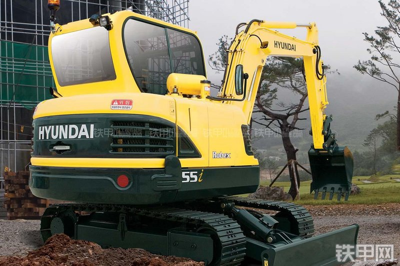 现代R55i挖掘机整机外观