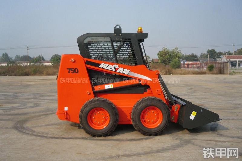 威肯GM750滑移装载机整机外观