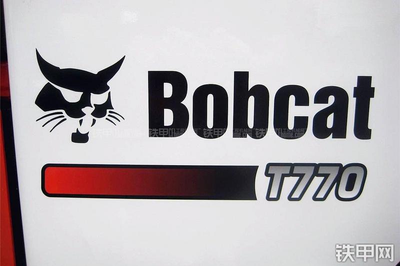 山猫T770滑移装载机局部